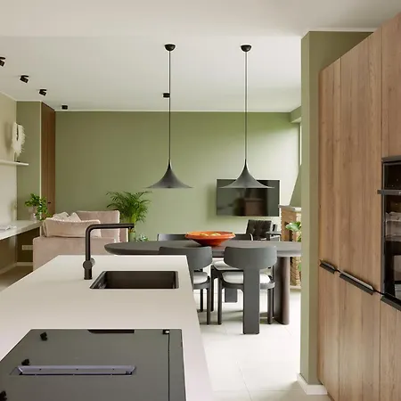 Homefy Luxury - 5 Pax - 2 Bath - Garage - Exclusive & Unique